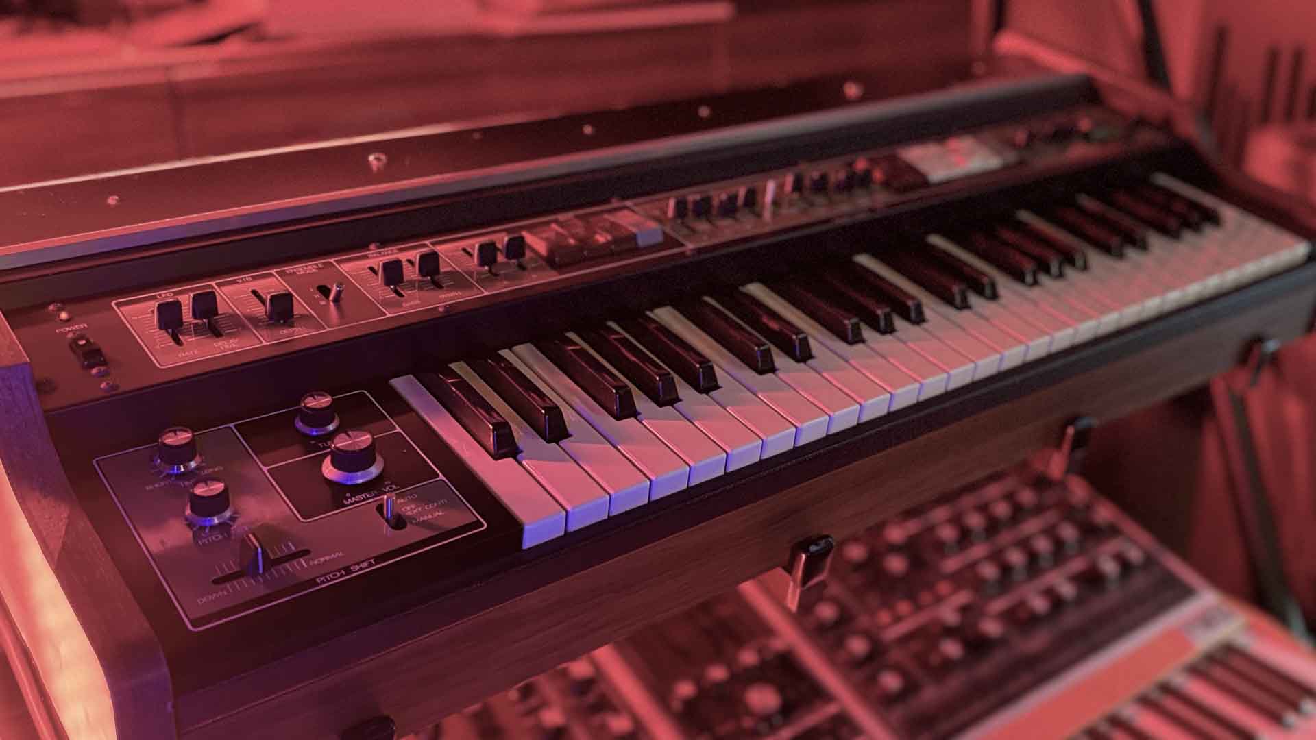 Roland RS-505 in modern studio